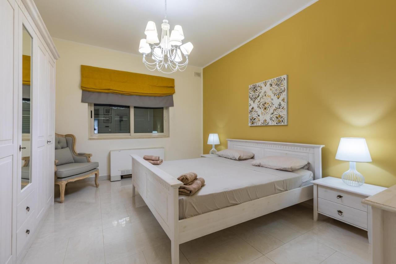 Villa Palma - Sunset Sea Views With Pool, Jacuzzi, Sauna And Games Room 멜리에하 외부 사진