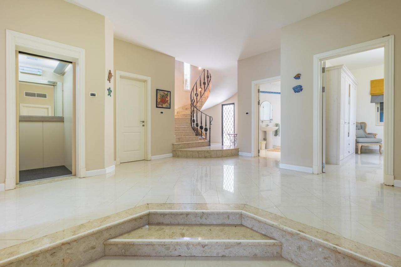 Villa Palma - Sunset Sea Views With Pool, Jacuzzi, Sauna And Games Room 멜리에하 외부 사진
