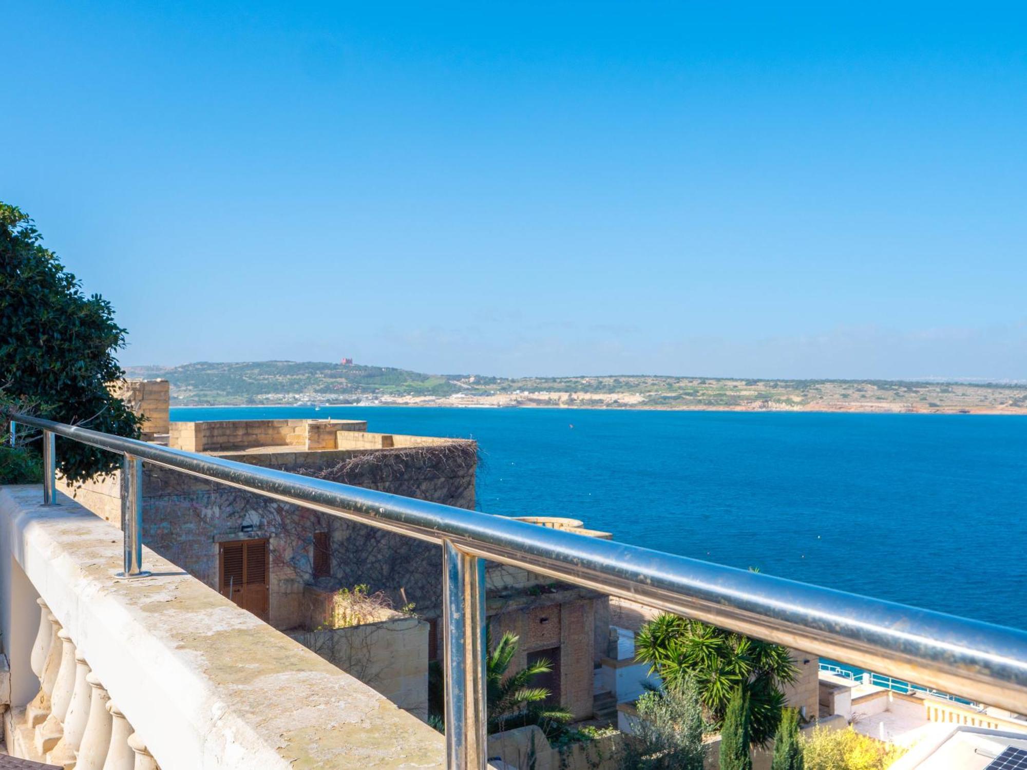 Villa Palma - Sunset Sea Views With Pool, Jacuzzi, Sauna And Games Room 멜리에하 외부 사진